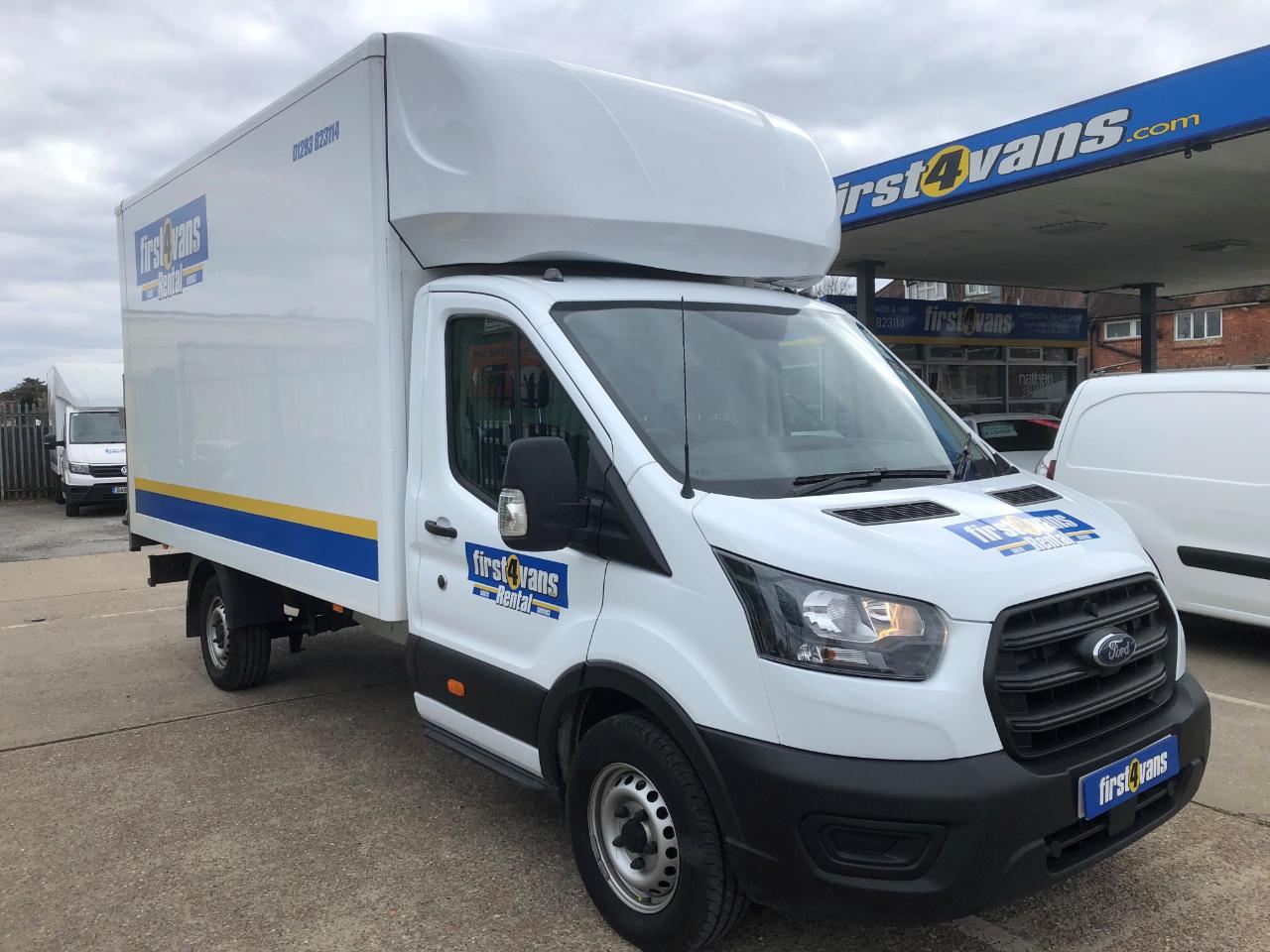 luton-with-tail-lift
